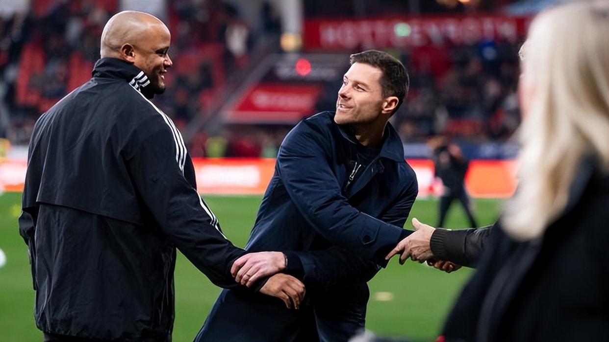 曼城坚守领先优势,保持稳定 曼城坚守领先优势,保持稳定