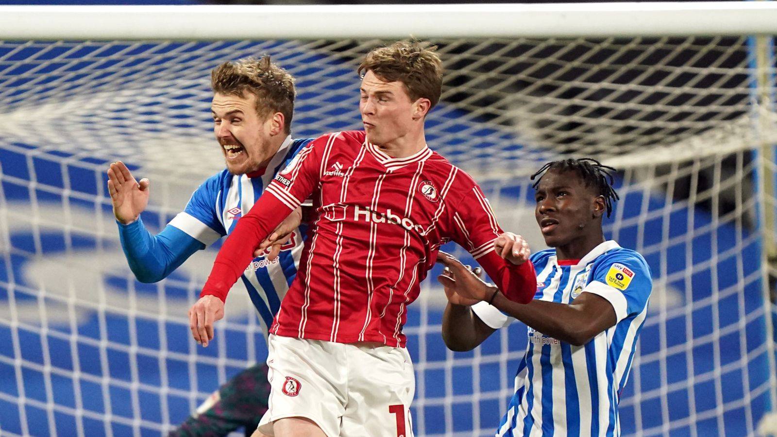 开云sport-布里斯托尔城主场盛大登场,豪取胜利