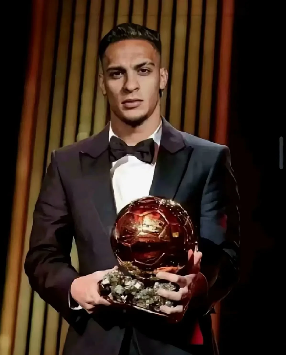 开云体育平台APP-赛场封神!超级球员的光芒横空出世!的简单介绍