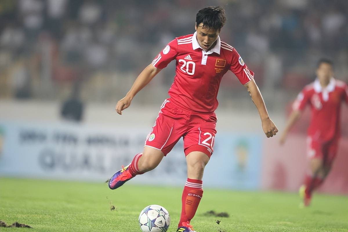 亚洲联赛中球队的崭露头角和成长轨迹 亚洲联赛中球队的崭露头角和成长轨迹