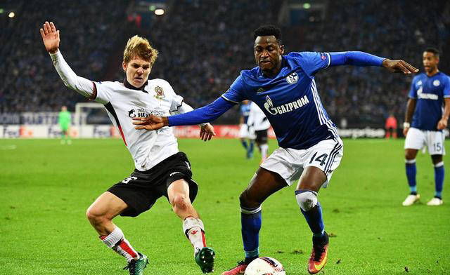 沙尔克客场惨败,球队遭遇连败 沙尔克客场惨败,球队遭遇连败