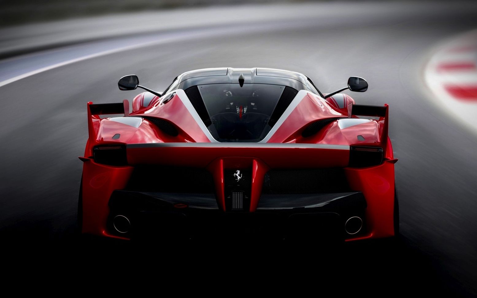 开云平台-豪门对决!赛车上演世纪大战