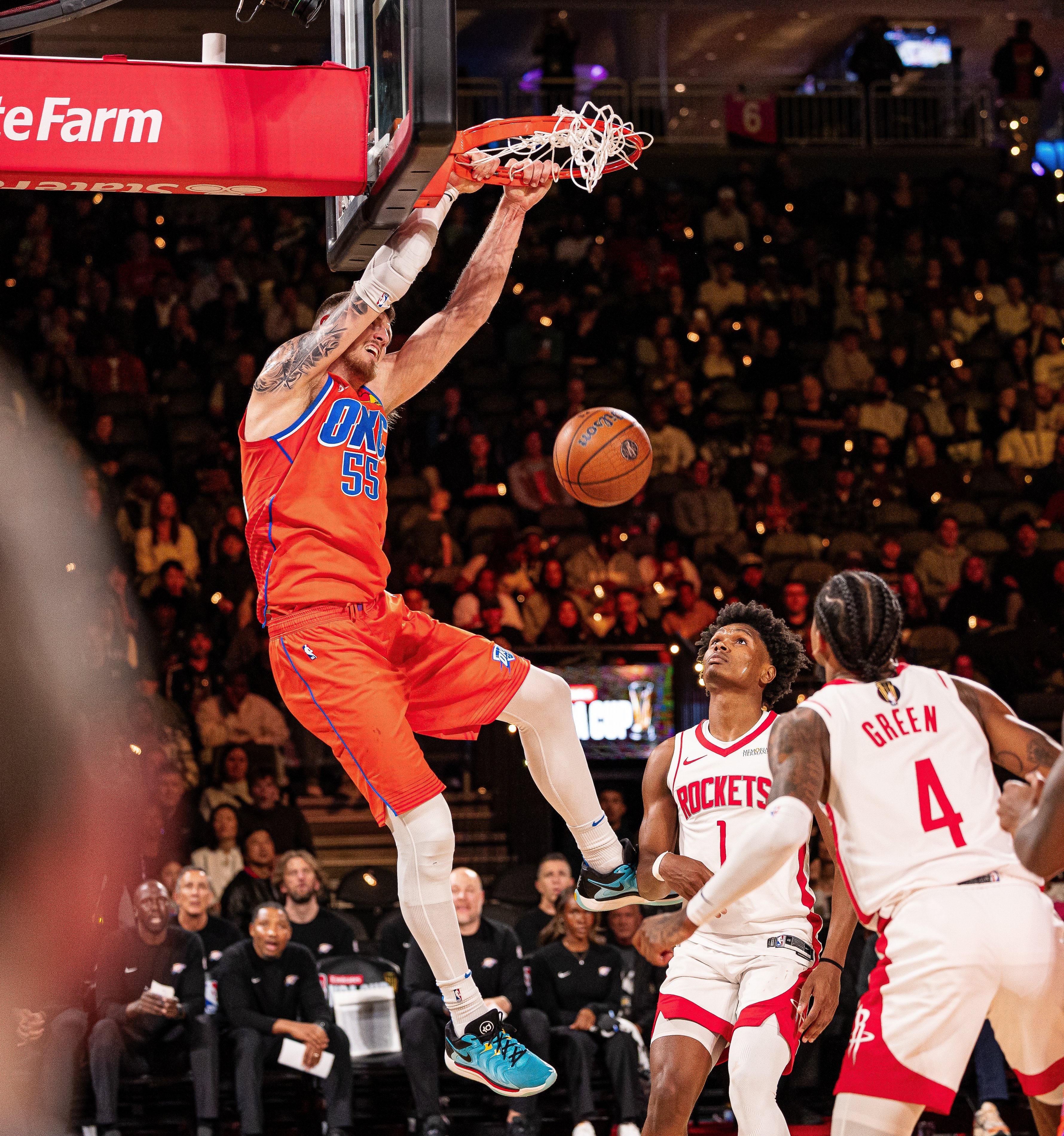 关于浙江队鏖战灰熊，塔图姆关键制胜的信息