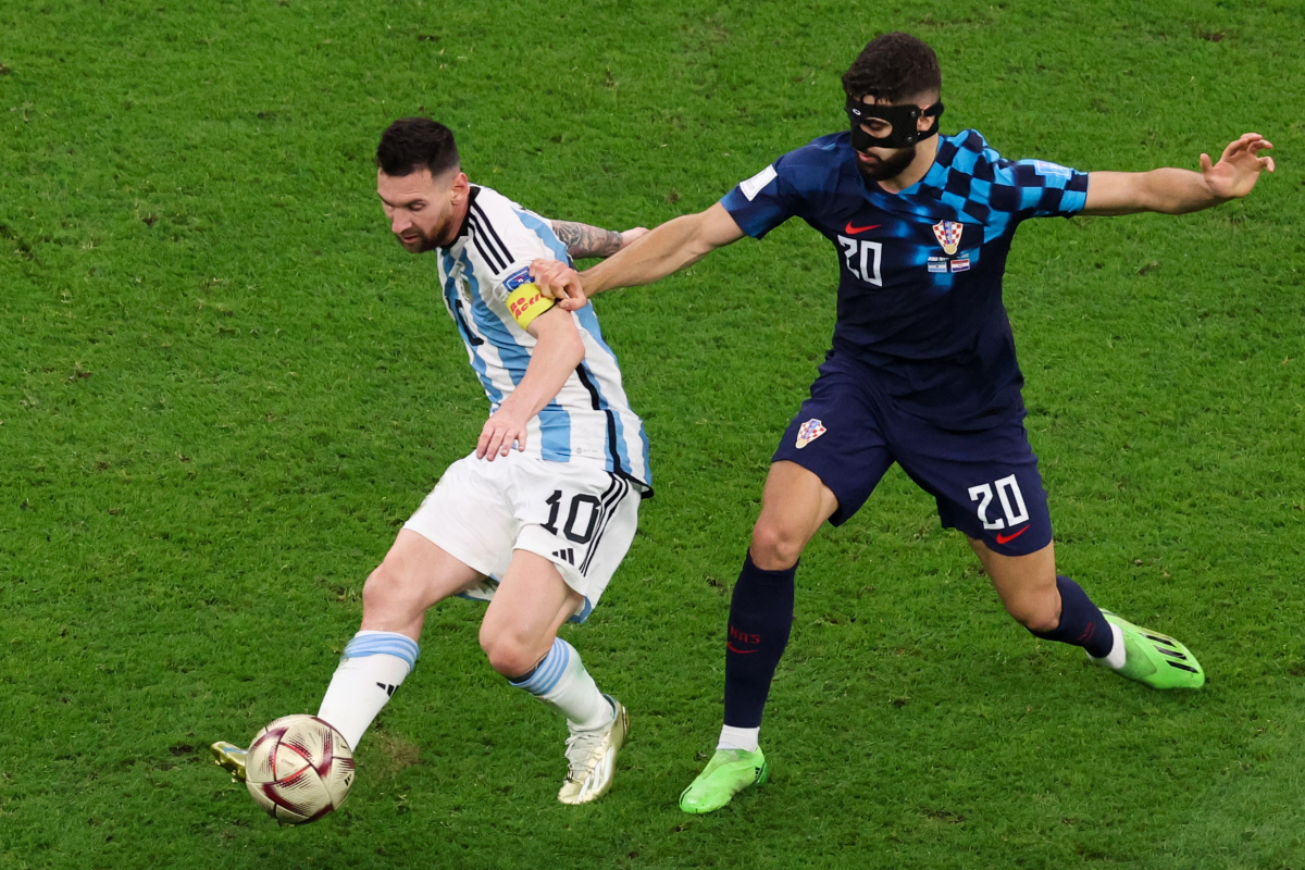 开云体育中国-足球巨星膝伤重回赛场，法国联赛期待大爆发