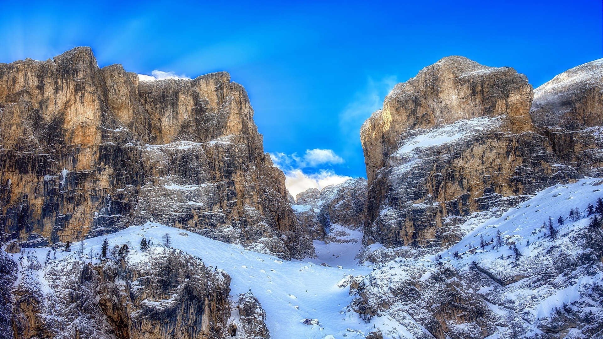 开云体育在线-绿茵场上的闪电战，坎特一传一射导演莱比锡红牛速胜塞维利亚