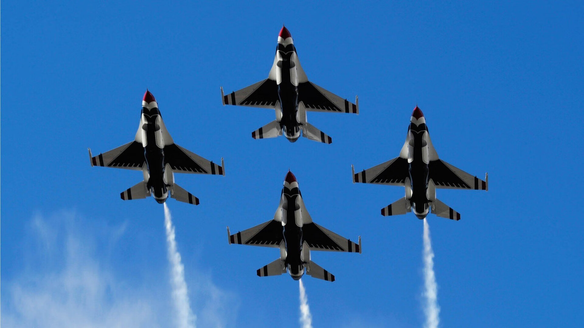 当雄鹿遇见天山，杰伦·格林的篮球教科书如何跨越东西半球