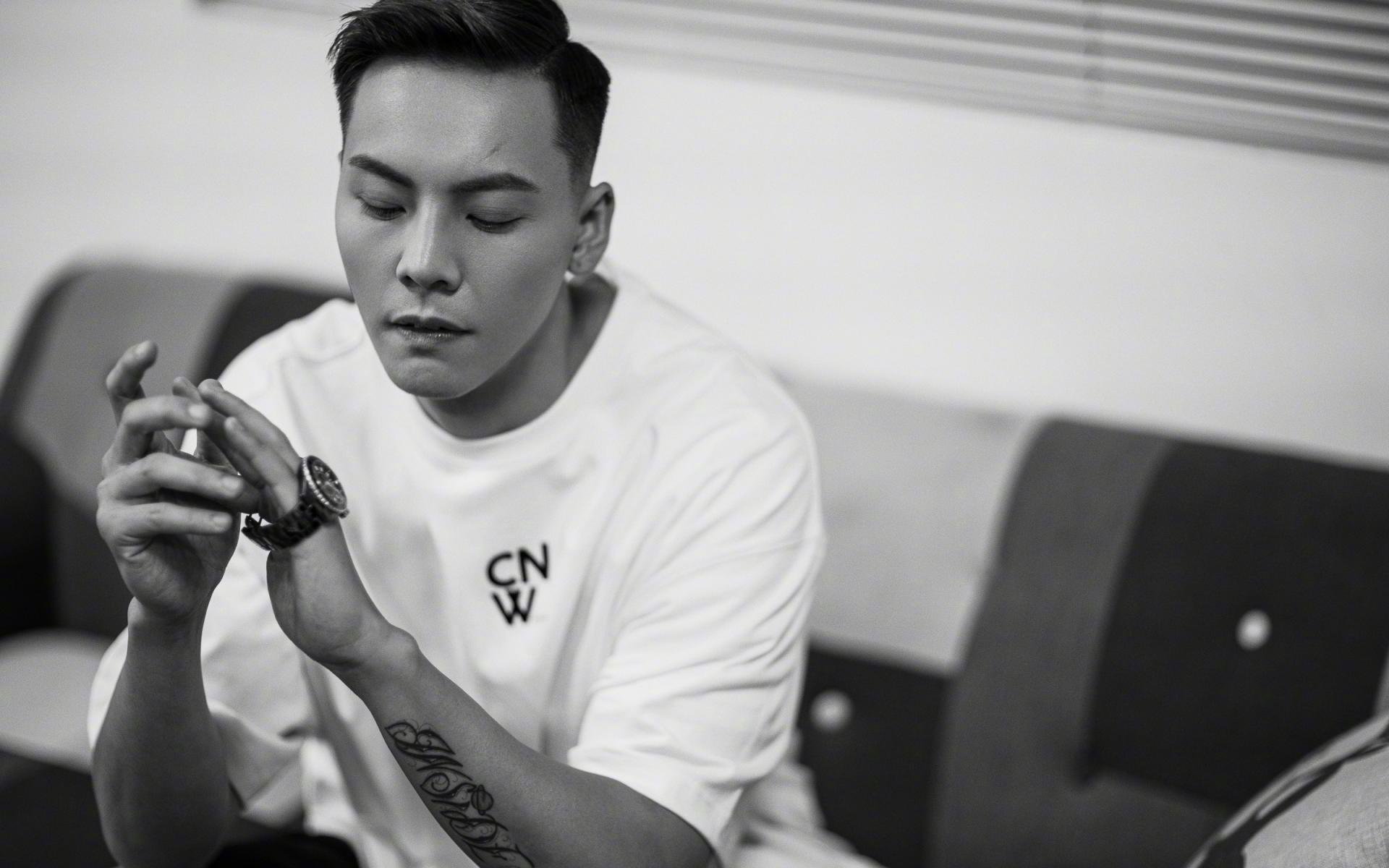 开云体育平台APP-从加勒比风暴到马赛城墙,罗德里如何用智慧封印牙买加的速度狂飙