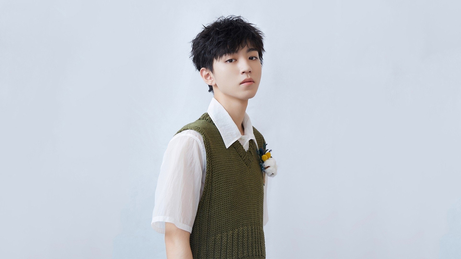 足球的AB面，富安健洋的钢铁防线与比利时风暴的战术碾压