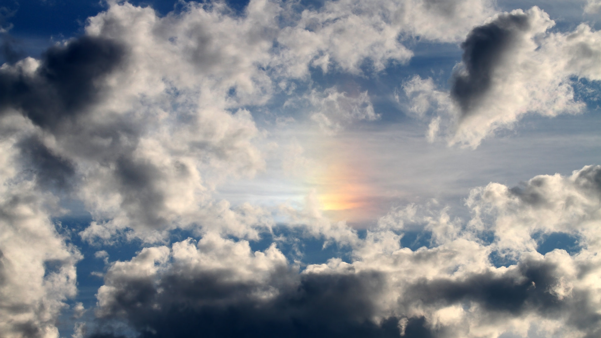 翻转的叙事，F1赛道上的奇迹与CBA赛场的魔法