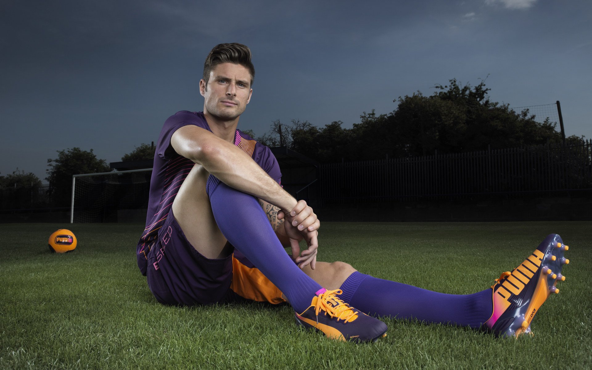 魔笛穿越战火，当马里防线在佛罗伦萨的夜色中被他拆解成数据残片